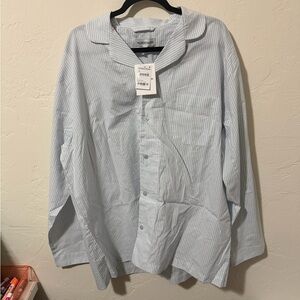 Nordstrom Men's Blue Pinstripe Button Down Shirt